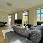 Luxury Home / 3-Raum-Suite An Der Frauenkirche / 2